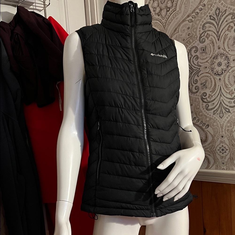 Columbia Women's Quilted Black Vest